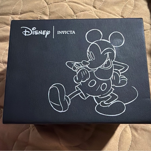 Invicta men’s Mickey Mouse watch limited edition
